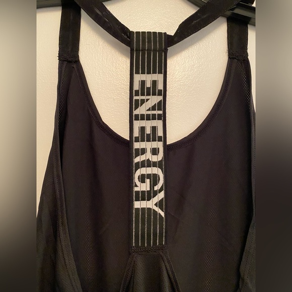 Black ENERGY workout Tank top NEW - Picture 3 of 6